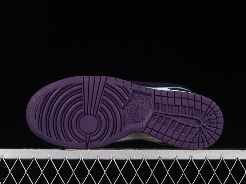 All categories Nk SB Dunk Series Nk SB Dunk Low low-top sneakers Cost-effective version Nk SB Dunk Low "Chenille Swoosh" Chenille SB low-top sports and leisure sneakers DQ7683-100